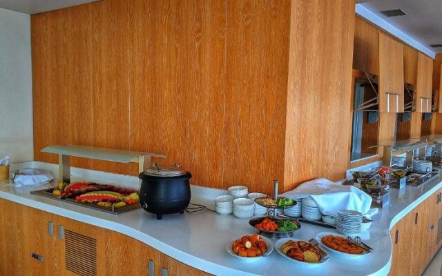 Aegean Blue Beach Hotel