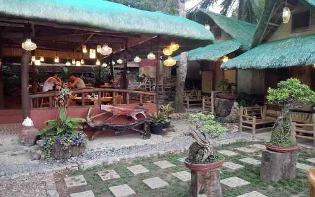 Bahay Kawayan Backpackers Inn