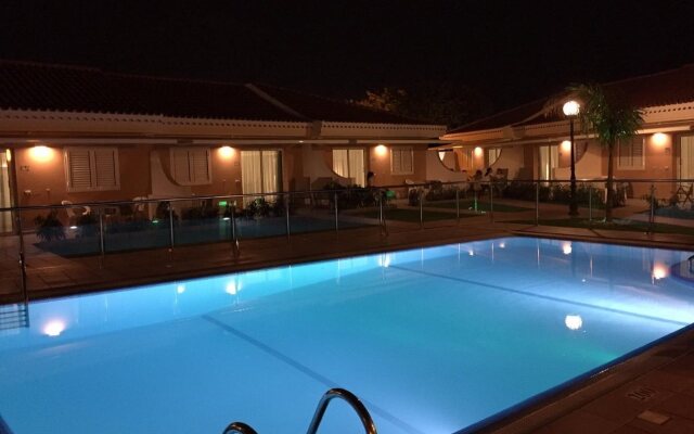 Los Leones Bungalows