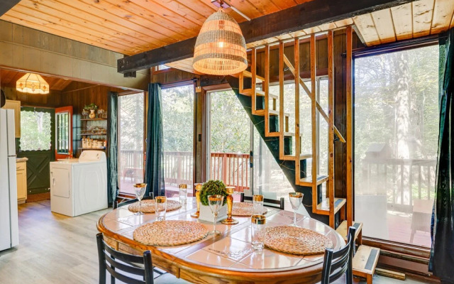 Tobyhanna Vacation Rental w/ Pool Access!