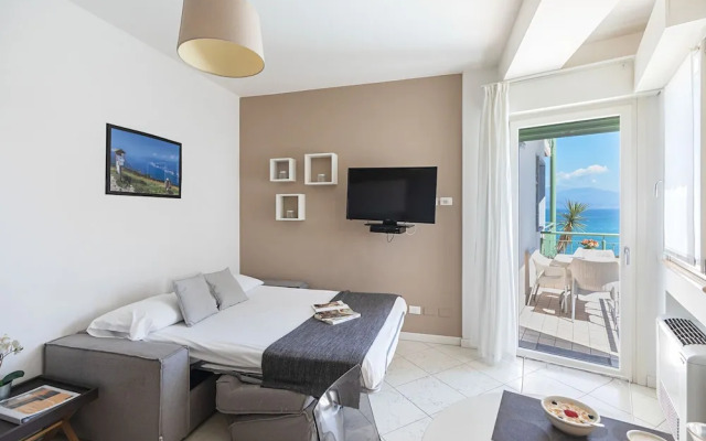 Residenza Miralago - 16 Domitilla - Locazione BK