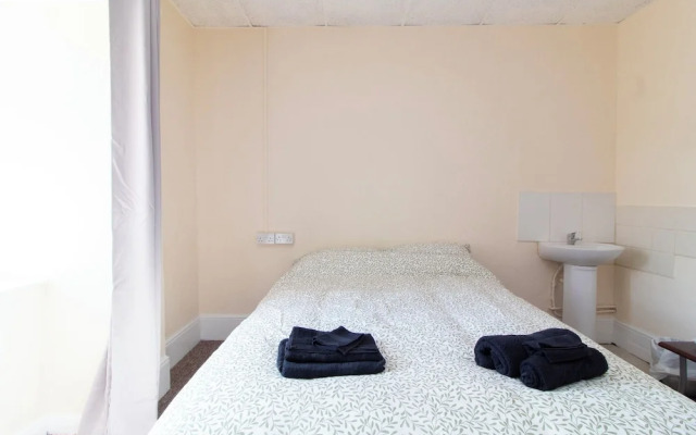 Brookvale Guest House Room 3