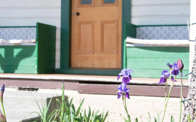 Pinedale Lodge & Apartment