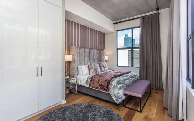 The Docklands Executive Apartment