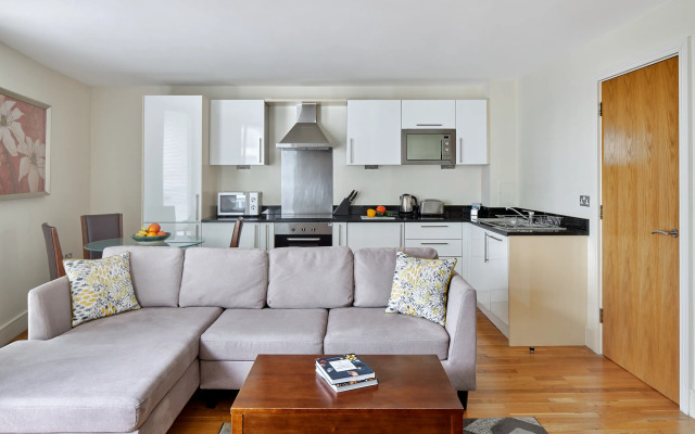 SACO London Canary Wharf