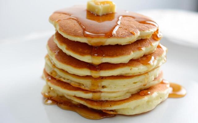 Travelodge by Wyndham Saskatoon