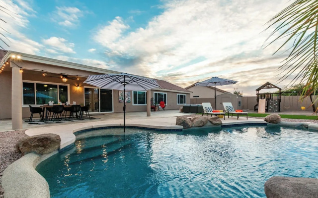 The Golden Cactus Phoenix