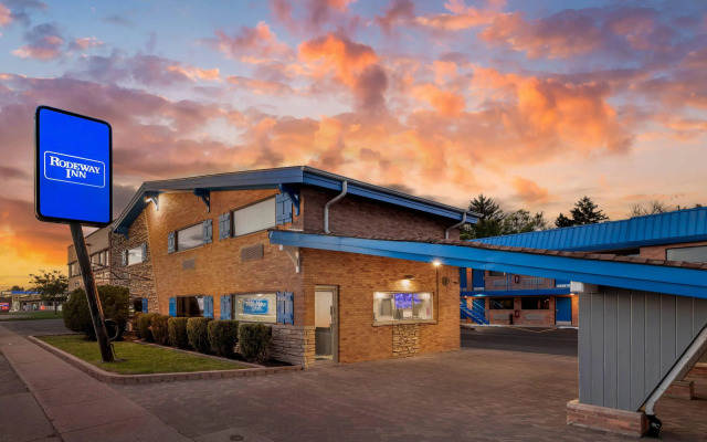 Rodeway Inn Lyons - La Grange