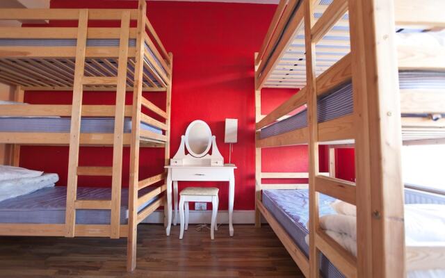 Hostel Connect