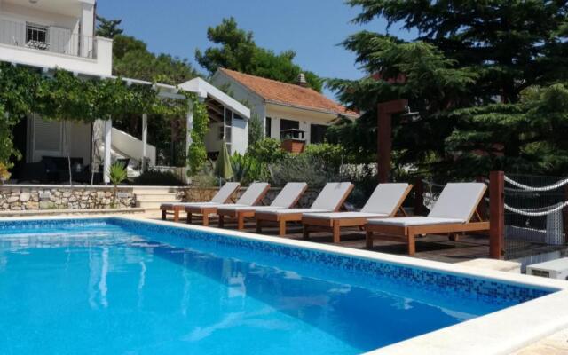 Villa Sanval