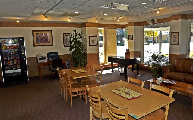Travelodge by Wyndham Kalispell