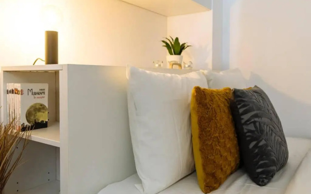 Studio with private terrace next to Cișmigiu