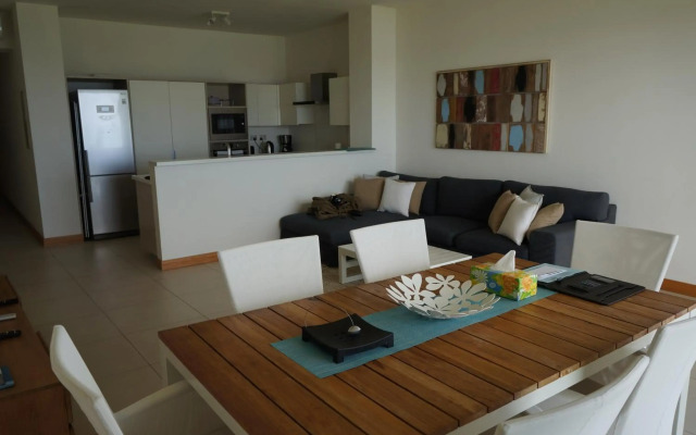 Villasun Seafront Apartment at Cap Ouest