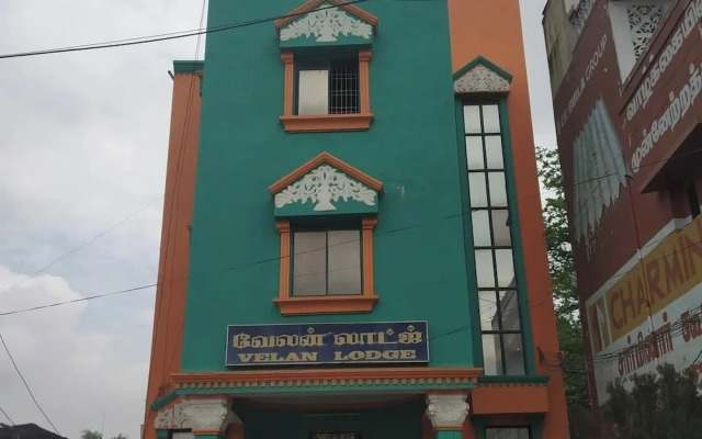 Velan Lodge