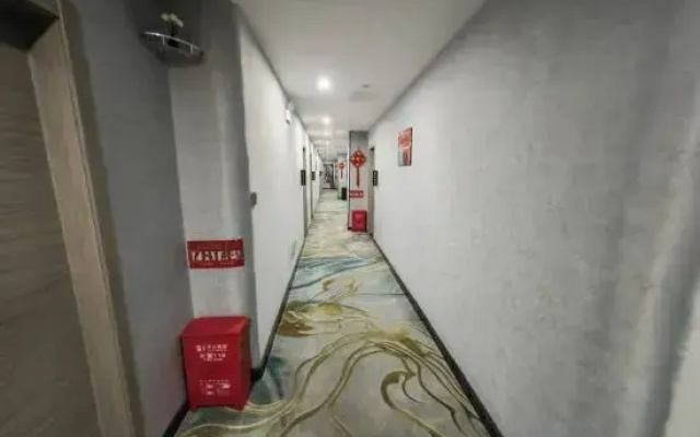 Huaibei Hanyue Business Hotel