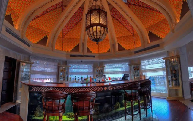 Orient Taj Hotel &Resort