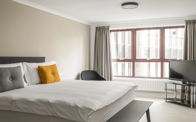 Monarch House Serviced Apartments