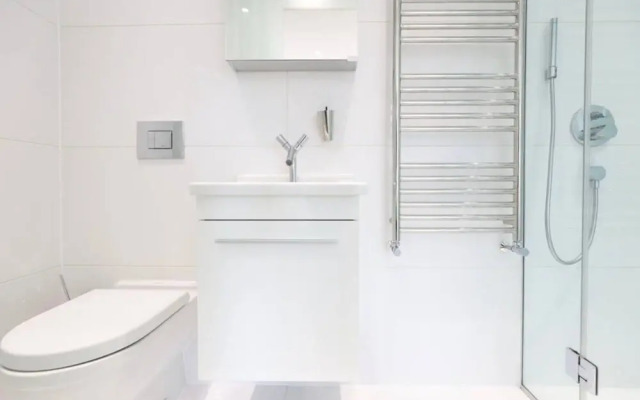 Modern 3 Bedroom Camden Flat With Garden