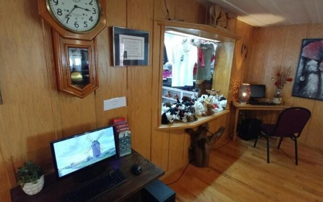 Hotel La Roche Pleureuse