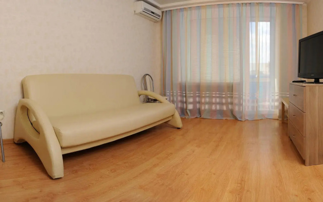 Апартаменты на проспекте Карла Маркса 37