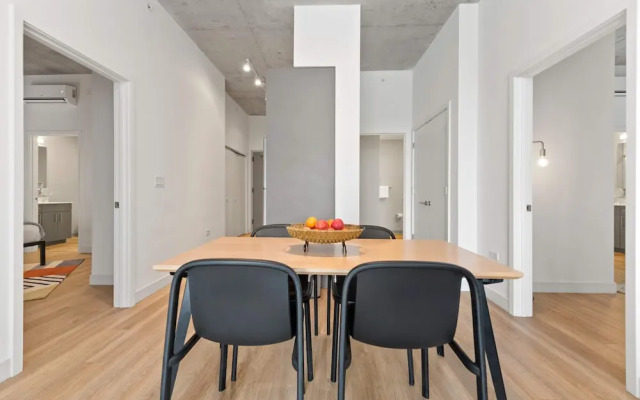 Family-friendly 4BR in Lincoln Park Safe Area