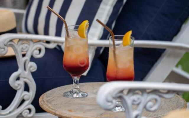 Long Story Guest House