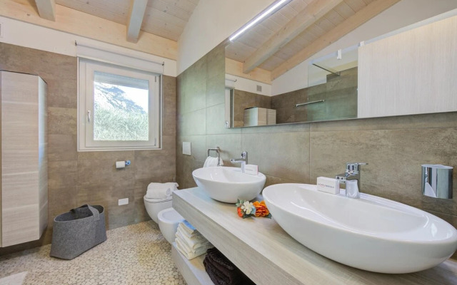 Mirabelle in Dro With 3 Bedrooms and 2 Bathrooms