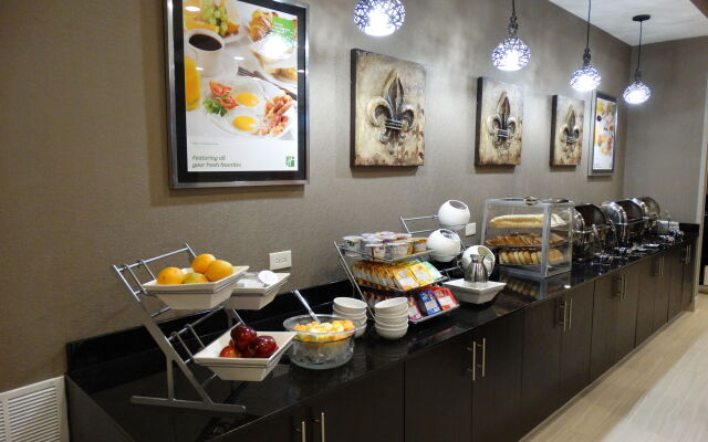 Holiday Inn Covington by IHG