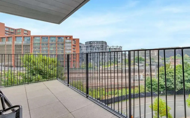 Chic 3-bedroom Condo