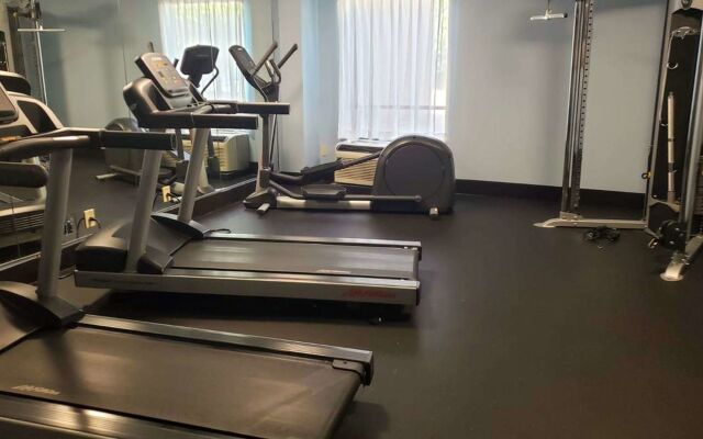 The Alexis Inn & Suites - Nashville Airport