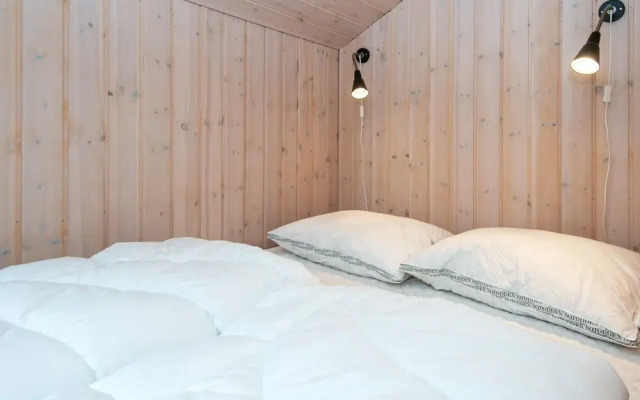 6 Person Holiday Home in Frostrup