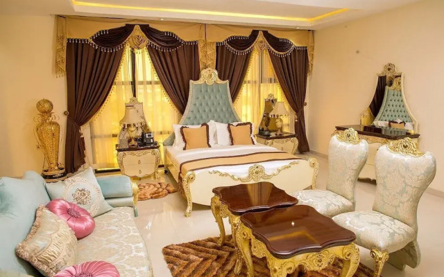 Echelon Heights Hotel