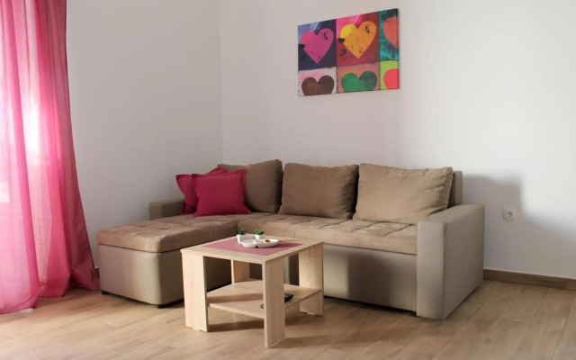 Apartments with a parking space Podaca, Makarska - 15475