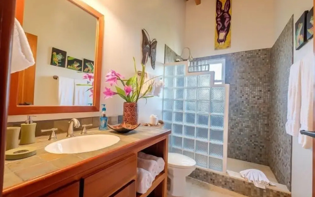 Indigo Belize 2c 3 Bedroom Condo by RedAwning
