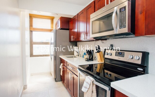 2-2614 Waikiki Banyan