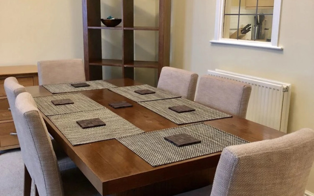 Apartment Next to Victoria Station