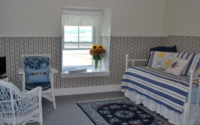 Bayside Inn Bed & Breakfast