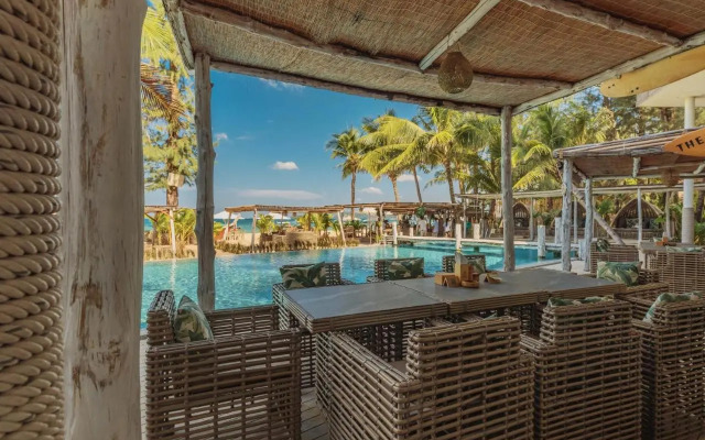 Duplexes and Penthouses at Twinpalms Phuket