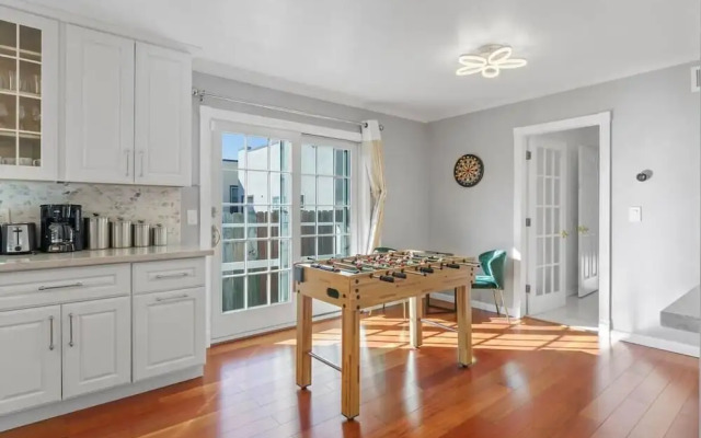 @ Marbella Lane - Buckingham Place Laundry + P