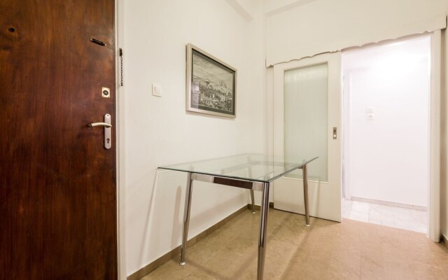 Homey apartment for 4 people in Koukaki