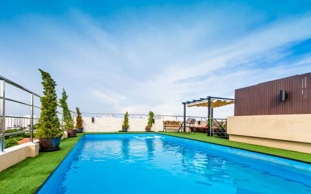 Greenview Ekkamai 10