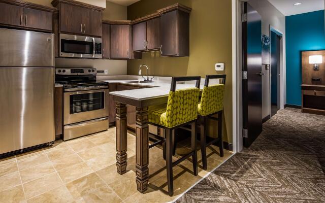 Best Western Plus Bolivar Hotel & Suites