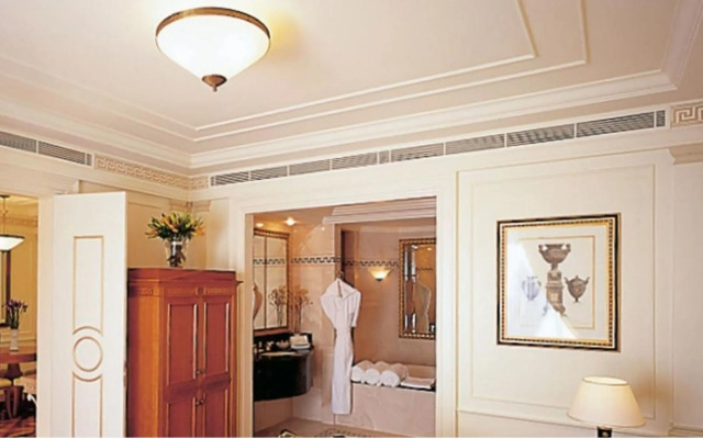 Imperial Hotel Gold Coast
