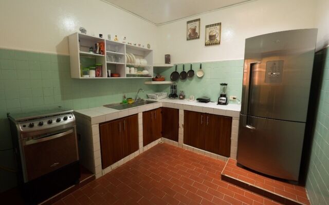 Traveler Hostel