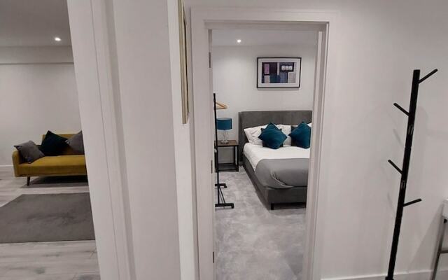 Modern 2 Bedroom Apartments - Camberley