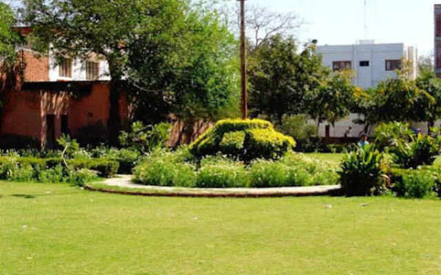 Sri Radha Krishna Kunj