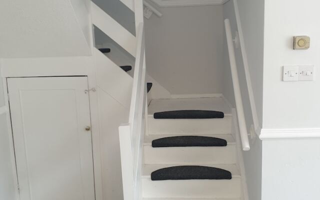 Washington's Diamond 3 Bedroom House Sleeps 6guest