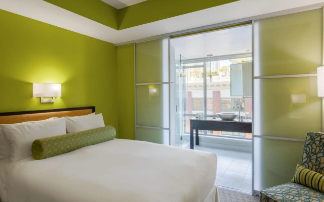 OPUS Hotel Vancouver