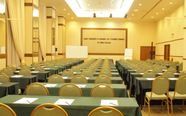 Mandarin Court Hotel