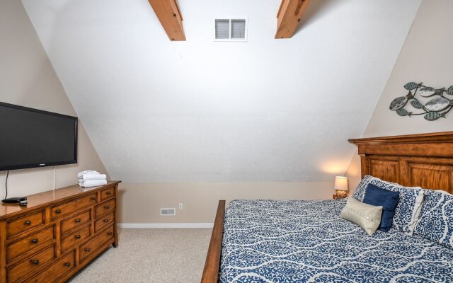 Wispering Waters 5 Bedroom House